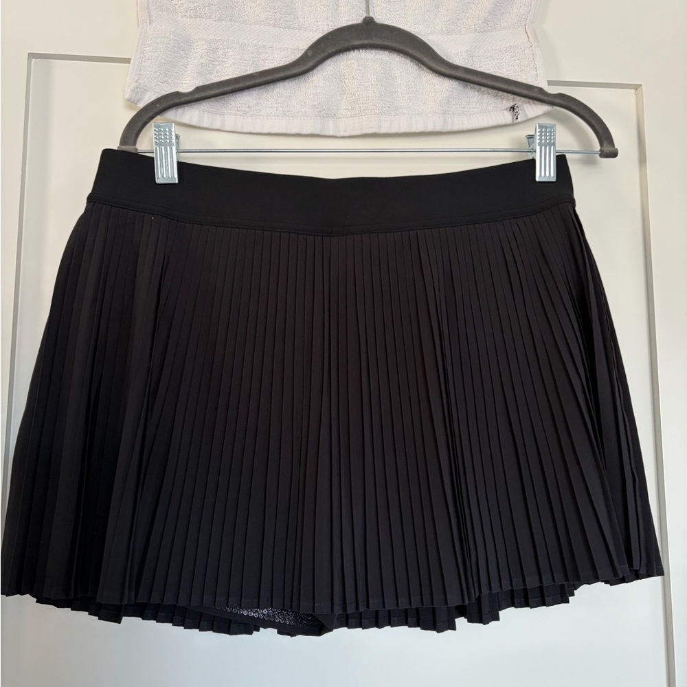 Lululemon Athletica Pleated Black Mini Skirt
